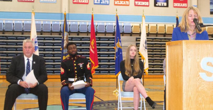Southeast High School honors veterans with breakfast, program